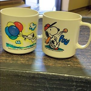 Set of 2 Plastic Snoopy Kids Mugs